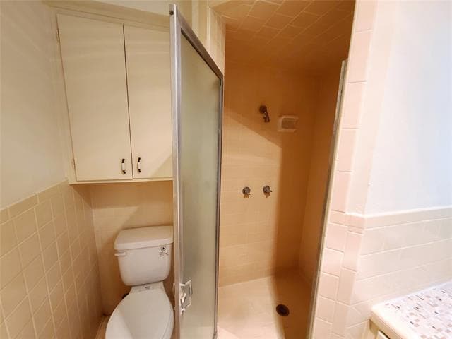 Building Photo - 7409 Brentcove Cir