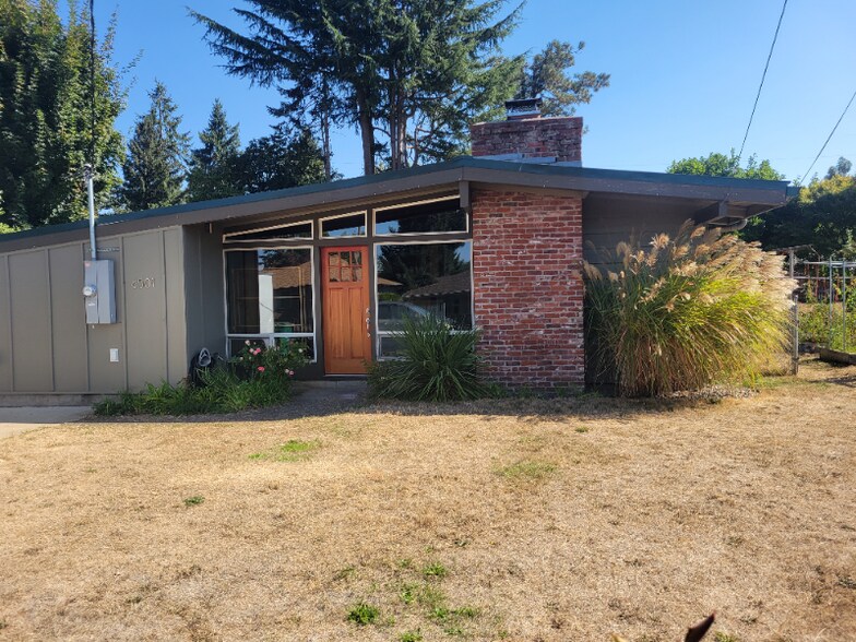 Primary Photo - 6501 NW 4th Ave