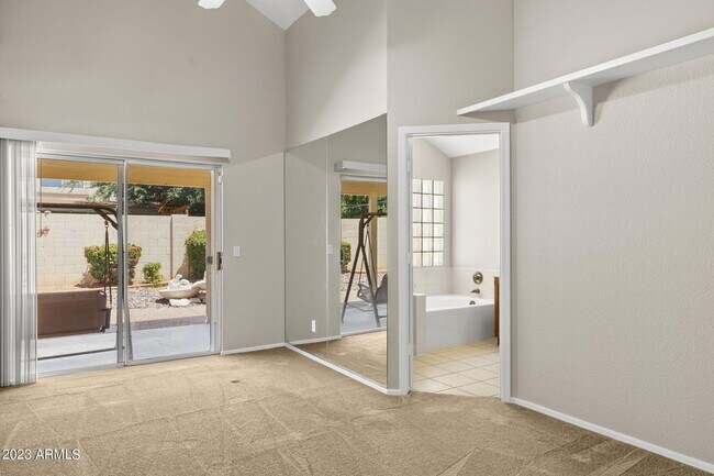 Building Photo - 2306 E Gondola Ln