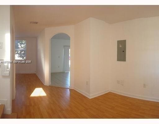 Building Photo - 3375 NE 15th Dr
