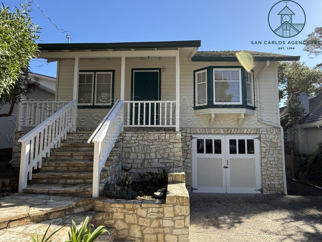 Primary Photo - Newly Remodeled One Bedroom Carmel-by-the-...