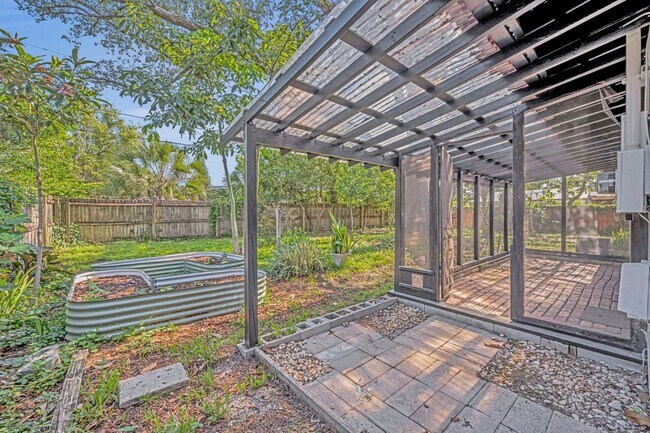 Building Photo - 3 bed Home in Audubon Park
