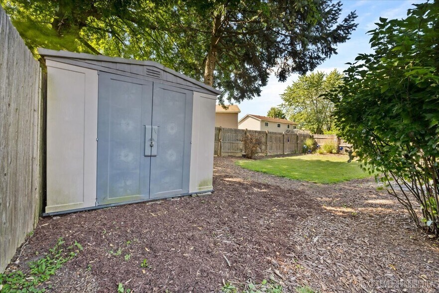 Building Photo - 3484 Fox Hill Rd