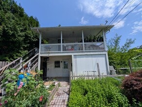 Building Photo - 1307 6th Ave