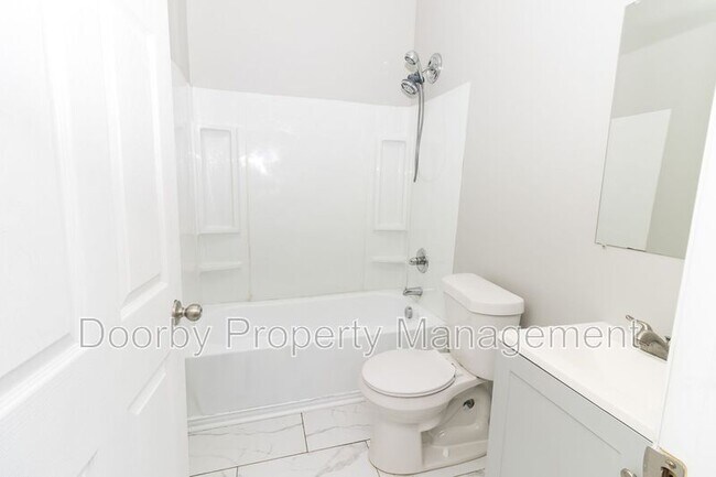 Building Photo - 4807 14th Ave