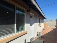 Building Photo - Randolph 8335/8337