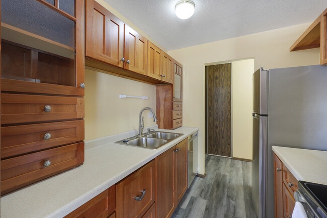 Building Photo - 950 Westbrooke Way