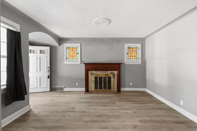 Building Photo - 10050 Diamond Dr