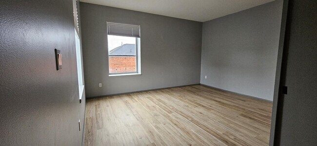 Building Photo - 2826 Rucker Ave