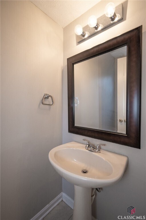 Building Photo - 275 Brookstone Dr