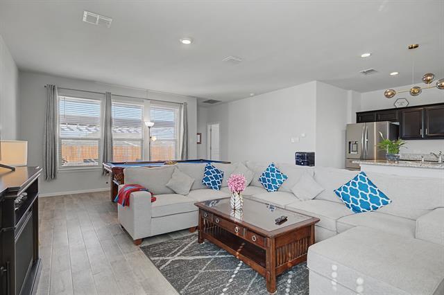 Building Photo - 8913 Oil Barron Ave