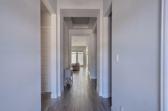 Building Photo - 15273 Tree Swallow Ct