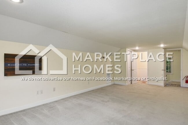 Building Photo - 156 Martin Burgess Rd