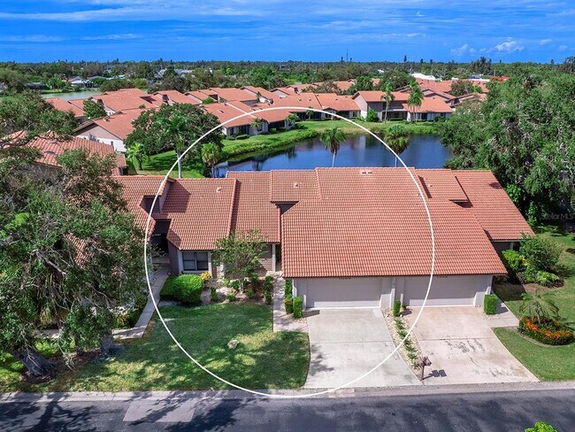 Building Photo - 6094 Wilshire Blvd