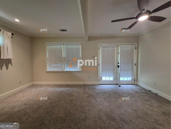 Building Photo - 2080 Hilburn Dr SE