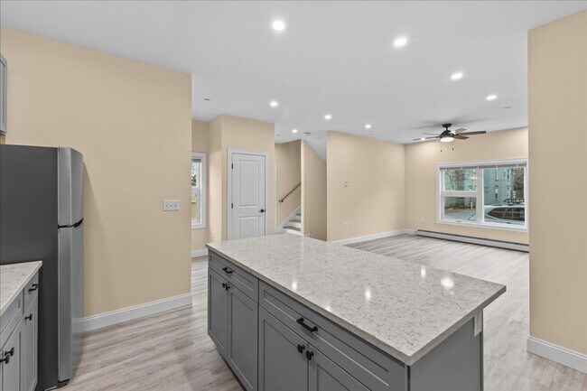 Building Photo - 86-88 North Winooski Ave