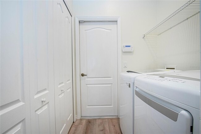 Building Photo - 8419 Whispering Woods Ct