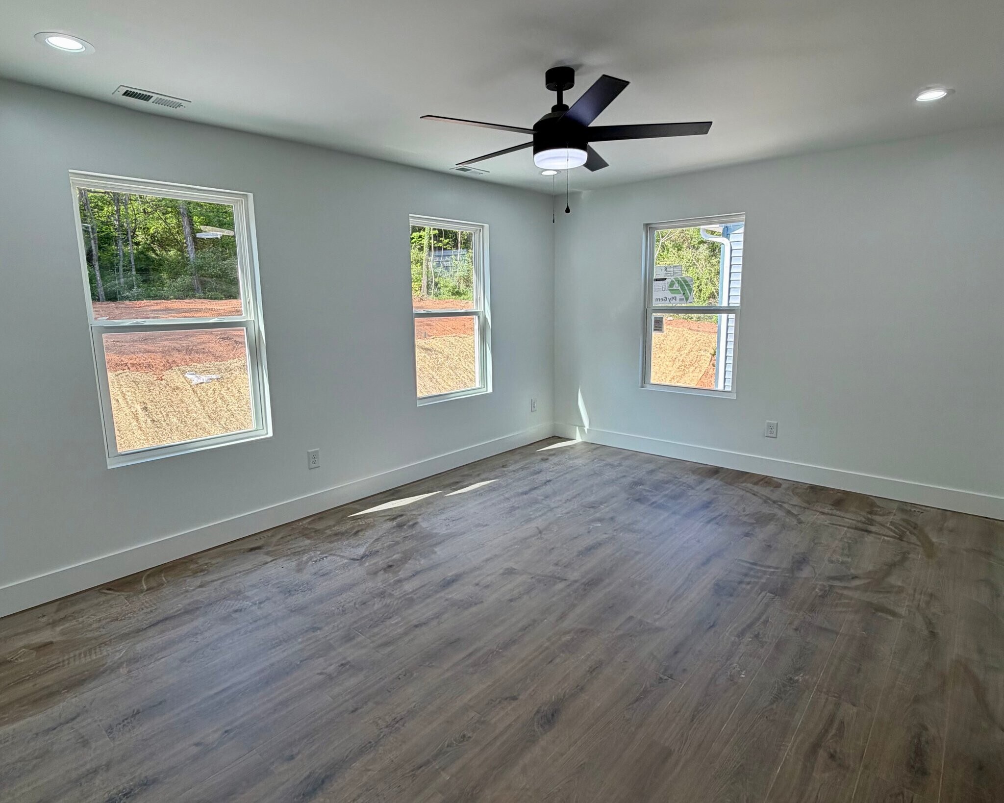 Building Photo - 3425 Garden Dr