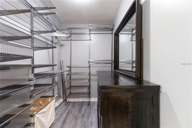 Building Photo - 777 N Ashley Dr