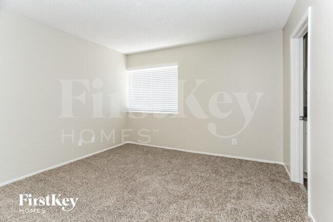 Building Photo - 6612 Wheelbarrow Peak Dr