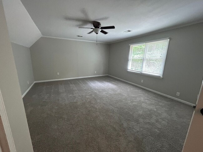 Building Photo - 104 Timber Walk