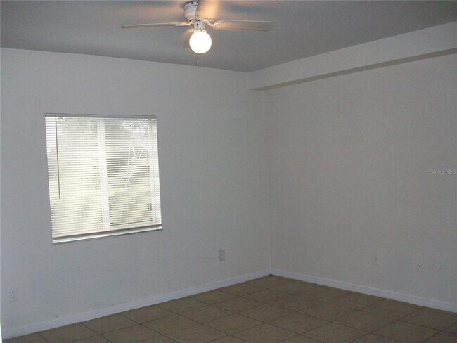 Building Photo - 495 Las Cortes Ln