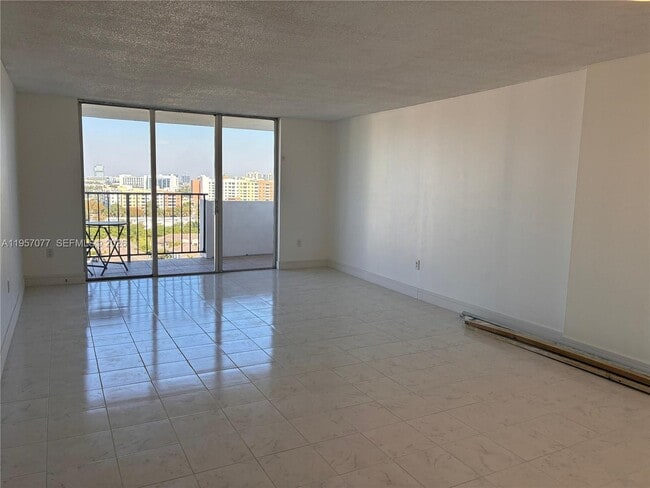 Building Photo - 2780 NE 183rd St