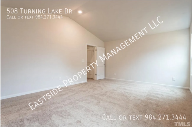 Building Photo - 508 Turning Lk Dr