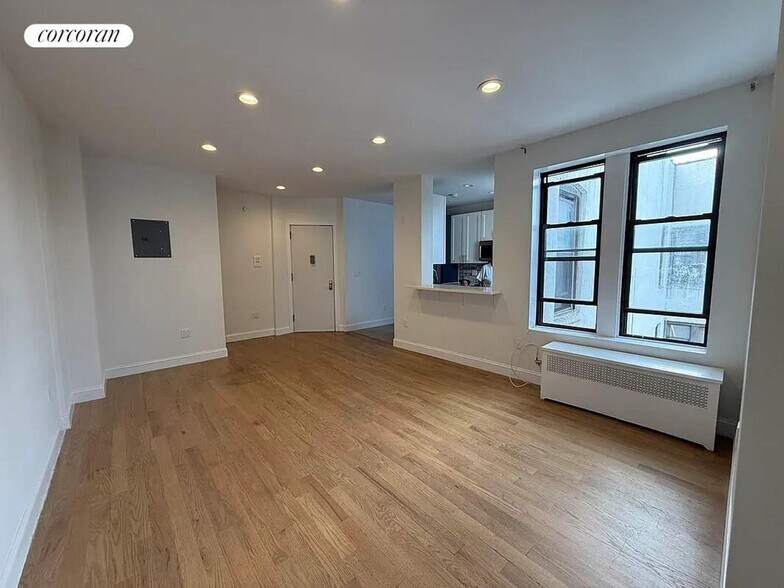 Building Photo - 2197 Ocean Ave