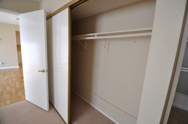 Building Photo - 12249 Oxnard St