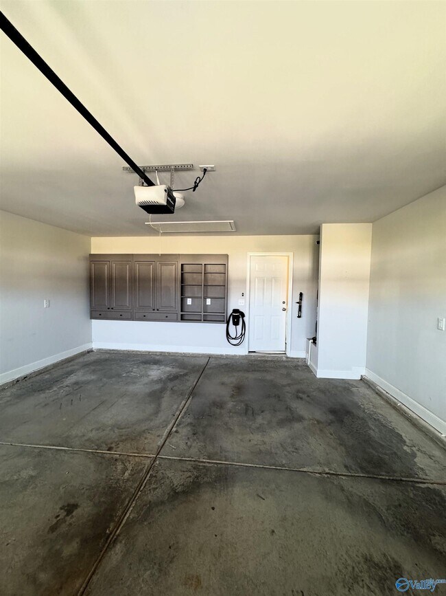 Building Photo - 109 Ardsley Dr