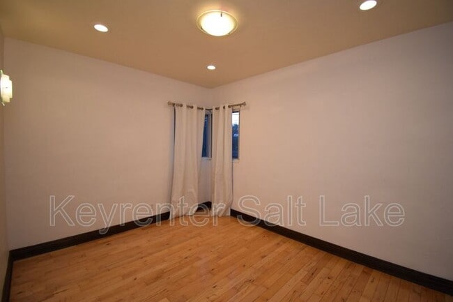 Building Photo - 2128 S 1900 E