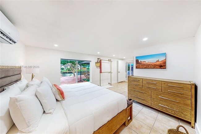 Building Photo - 4711 SW 42nd Terrace