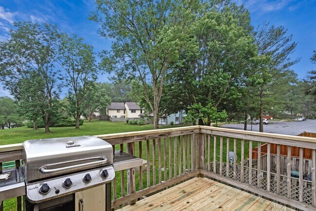 Building Photo - 1675 Ridgely Ct