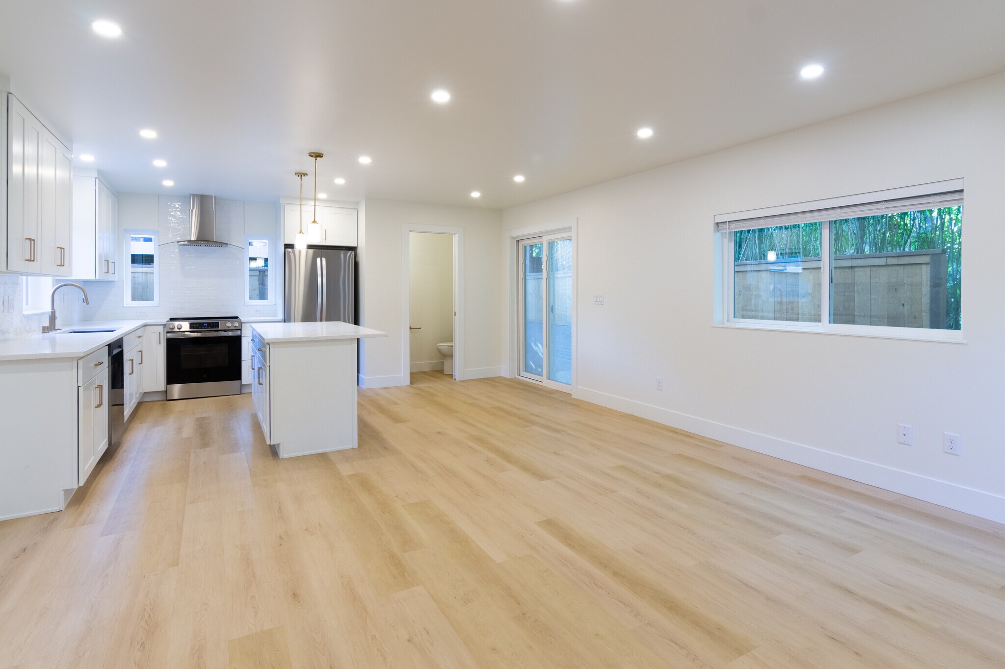 Building Photo - 6547 26th Ave NW