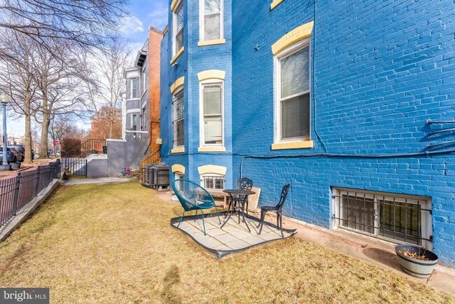 Building Photo - 165 U St NW