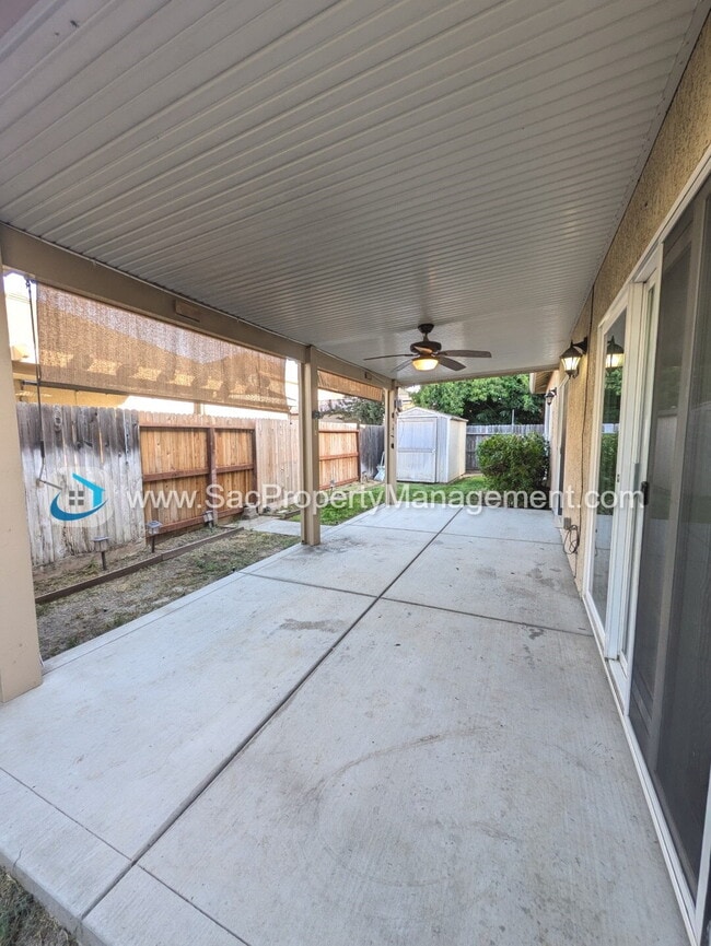 Building Photo - Amazing 4 Bedroom 2 Bathroom Home in a Qui...