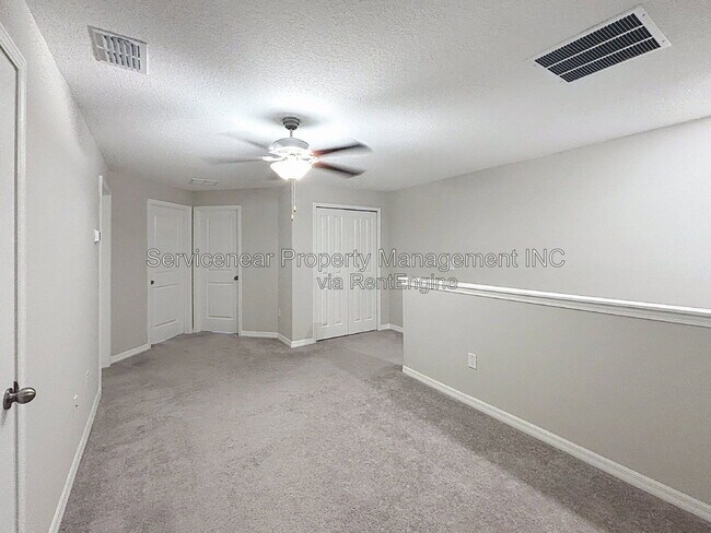 Building Photo - 9528 Pembrooke Pines Dr