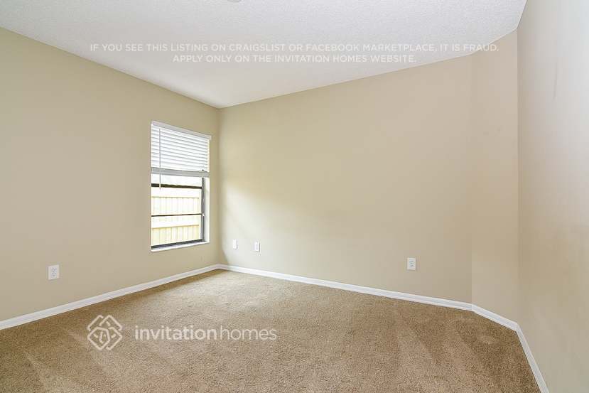 Building Photo - 1406 Clarion Dr