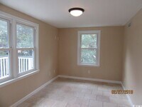 Building Photo - 205 5th Ave N