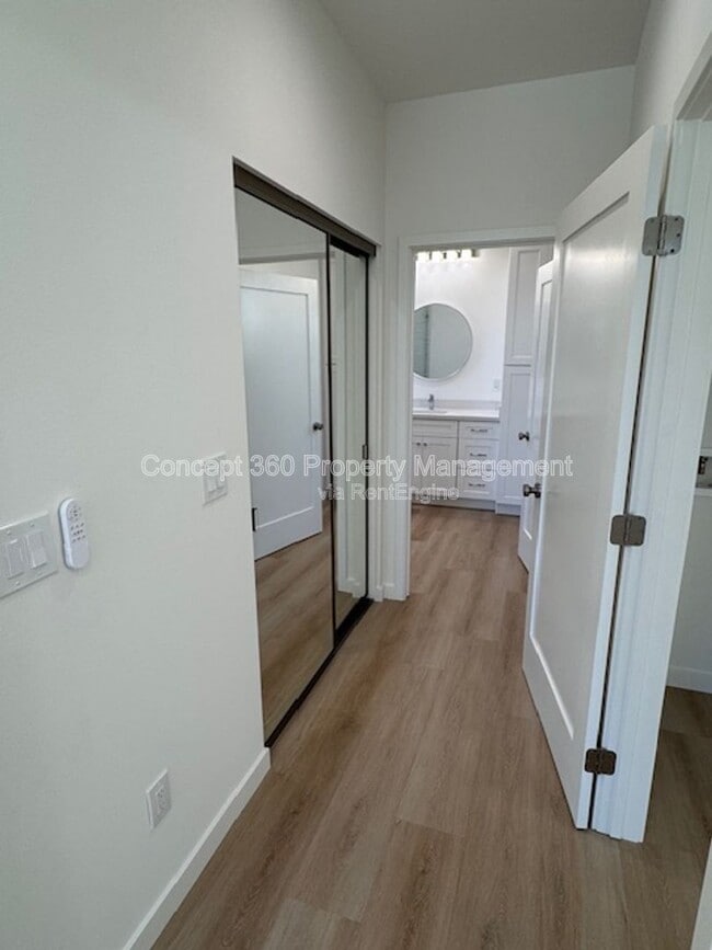 Building Photo - 6170 Briercrest Ave