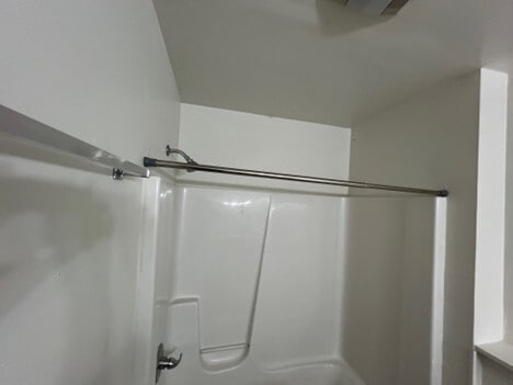 Building Photo - 3961 Camelot Dr SE