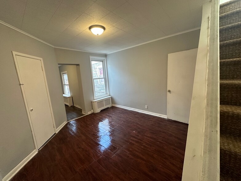 Building Photo - 2028 Haworth St