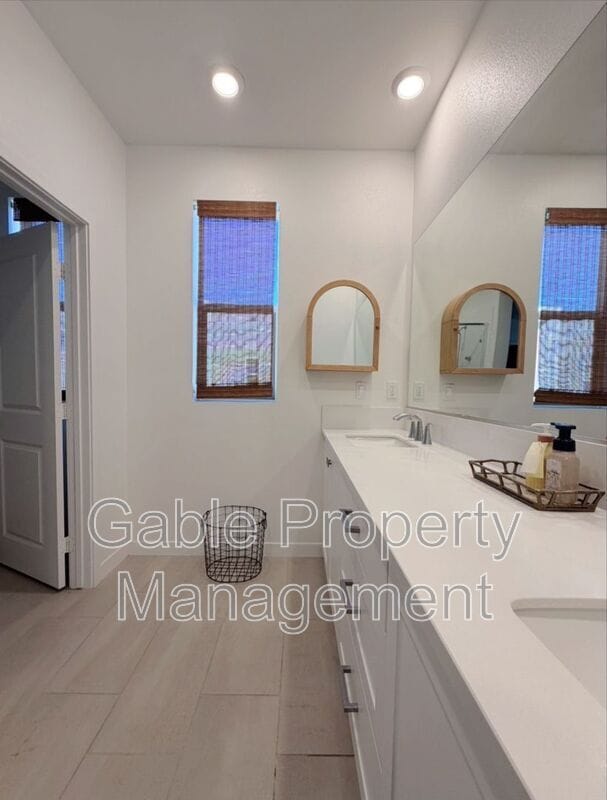 Building Photo - 27465 Viero Pl