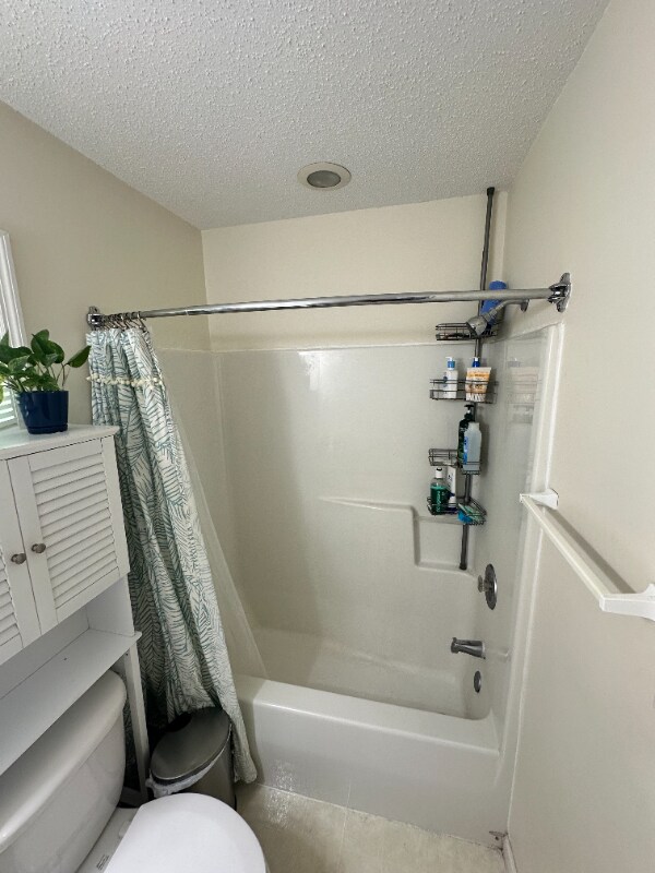 Building Photo - 1107 Pine Grove Dr