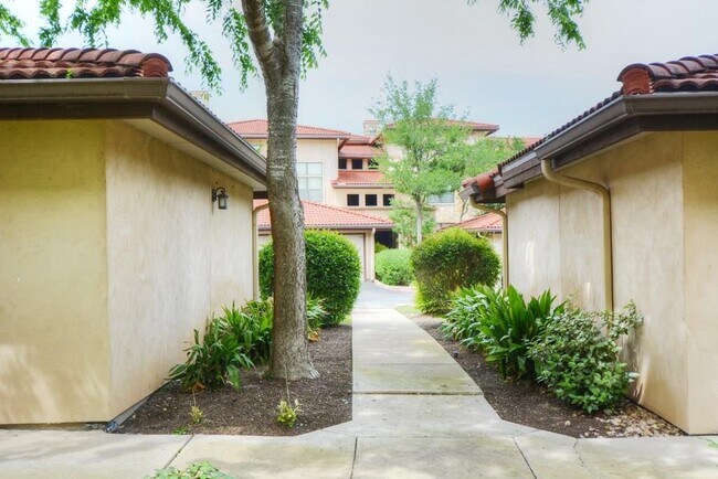 Building Photo - 300 San Gabriel Village Blvd