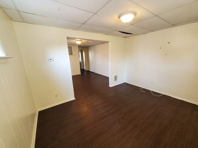 Building Photo - Large 3 Bedroom 2 Story Apartment Winton / Blossom area Avail Soon