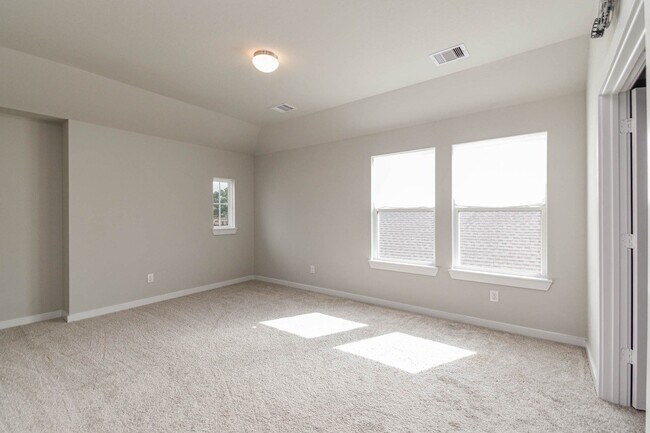 Building Photo - 18307 Yaupon Bough Ln