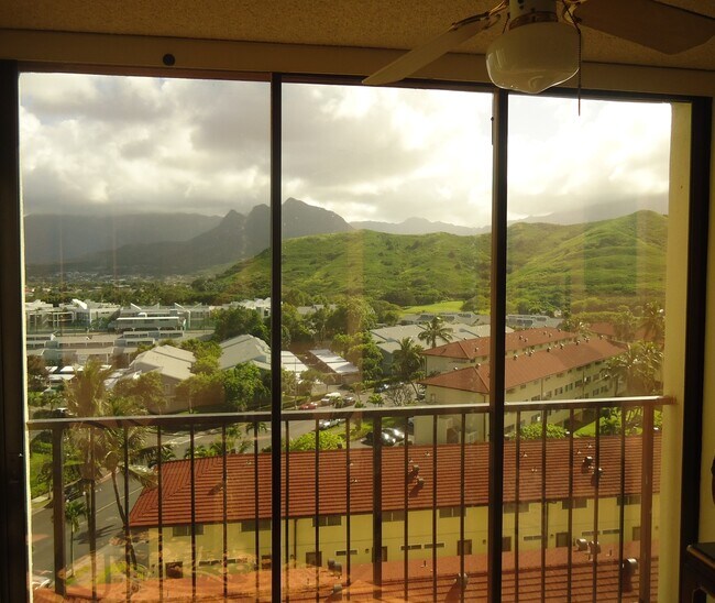 Building Photo - Resort Style Living in Kailua 1BR/1BA/1PKG Windward Passage
