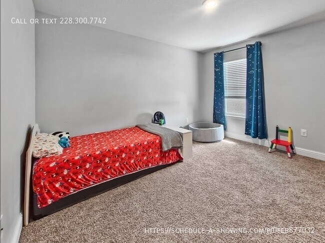 Building Photo - 5065 Fairbury Way